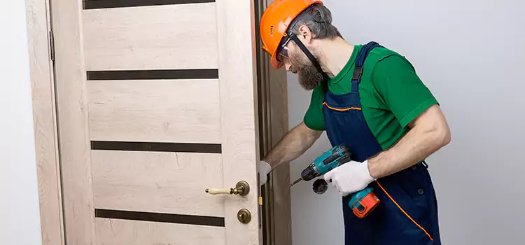 Replace Internal Door Handle with Lock Cary
